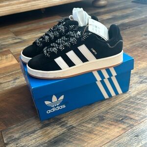 Adidas Campus 00s